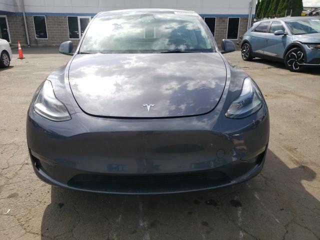 7SAYGDEE4PF814077 - 2023 TESLA MODEL Y GRAY photo 5