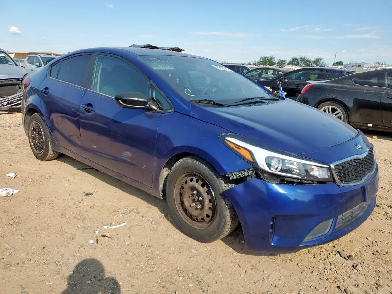 3KPFK4A73JE262174 - 2018 KIA FORTE LX BLUE photo 4