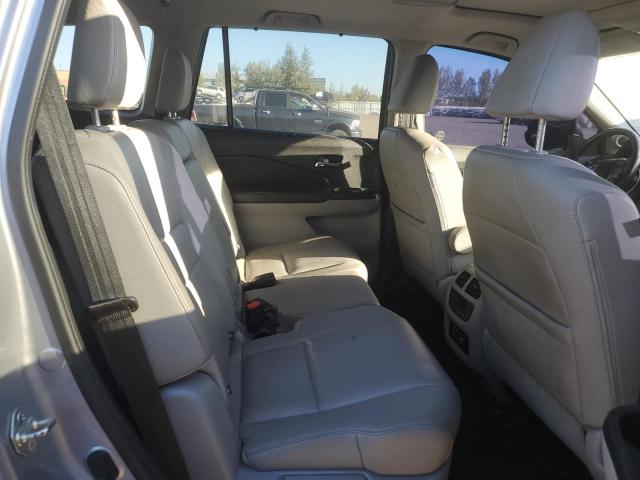5FNYF6H83HB505431 - 2017 HONDA PILOT EXL SILVER photo 11