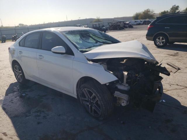 3KPF34AD1KE012193 - 2019 KIA FORTE GT LINE WHITE photo 4