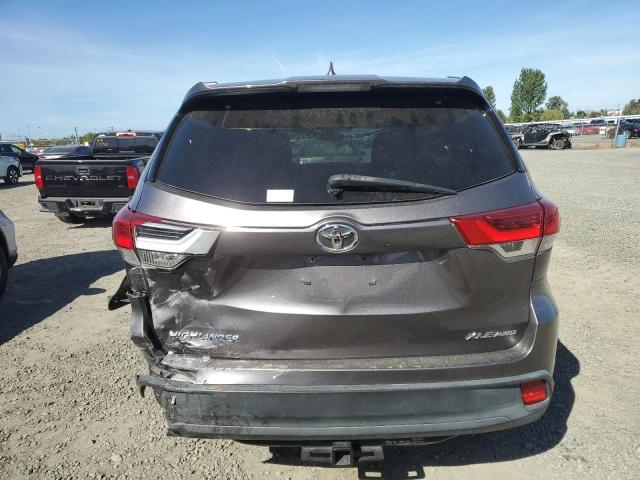 5TDJZRFH9KS573104 - 2019 TOYOTA HIGHLANDER SE GRAY photo 6