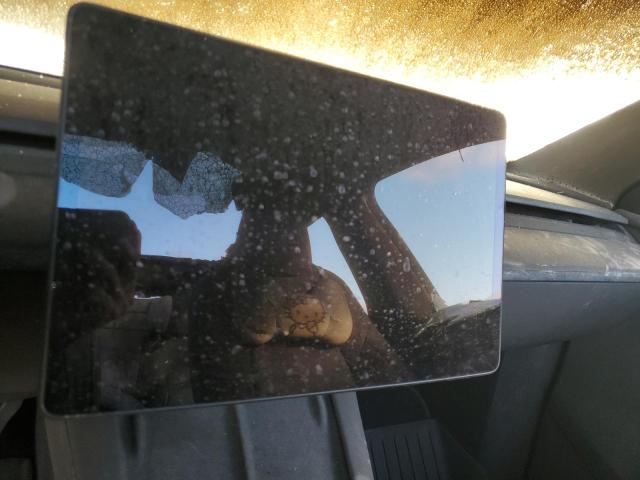 7SAYGDEE8RF013560 - 2024 TESLA MODEL Y فحمي صورة 9