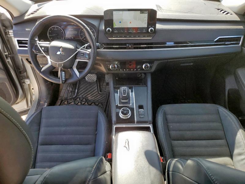 JA4J3UA87PZ012024 - 2023 MITSUBISHI OUTLANDER SE Gümüş foto 8