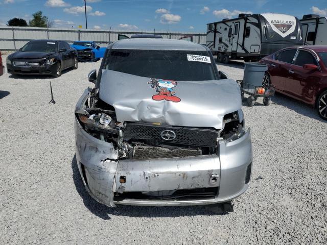JTLKE50E181006242 - 2008 TOYOTA SCION XB SILVER photo 5