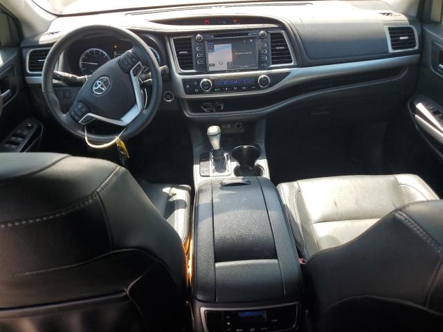 5TDJZRFHXJS899220 - 2018 TOYOTA HIGHLANDER SE Bordeaux photo 8