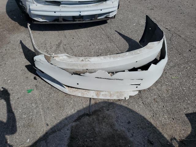 5YJSA1E1XHF193252 - 2017 TESLA MODEL S WHITE photo 12