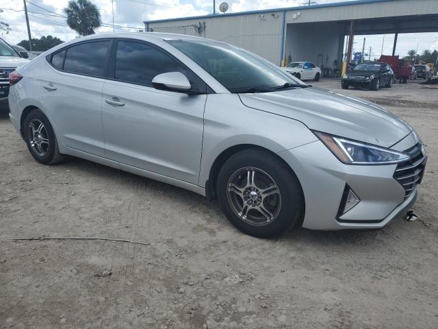 5NPD74LF0KH488361 - 2019 HYUNDAI ELANTRA SE SILVER photo 4