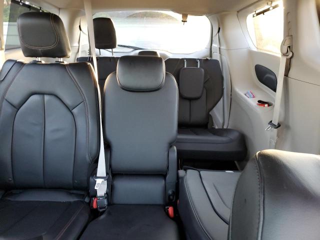 2C4RC1BG4JR355971 - 2018 CHRYSLER PACIFICA TOURING L GRAY photo 10