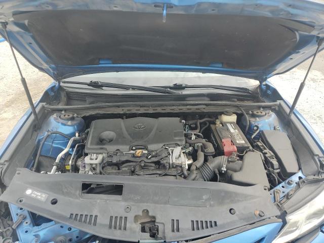 4T1B11HK1JU018501 - 2018 TOYOTA CAMRY L BLUE photo 11