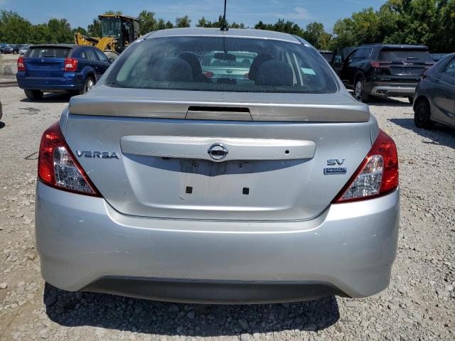 3N1CN7AP2KL817840 - 2019 NISSAN VERSA S ვერცხლისფერი ფოტო 6