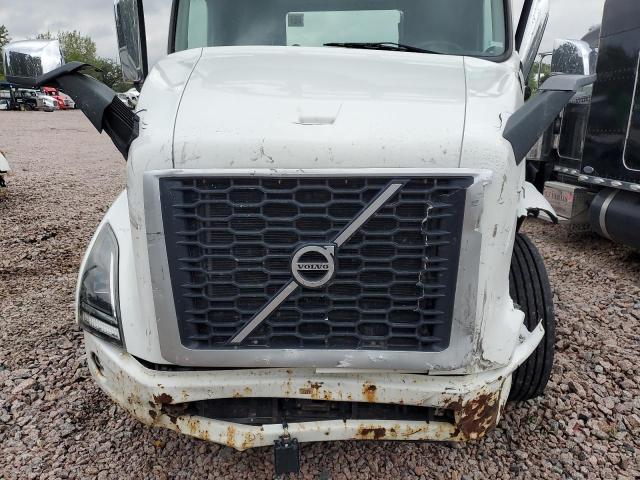 4V4WC9EG8KN208892 - 2019 VOLVO VNR 白色 照片 7
