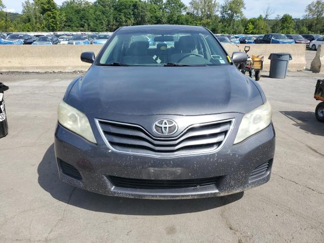 4T1BF3EK5AU008247 - 2010 TOYOTA CAMRY BASE GRAY photo 5