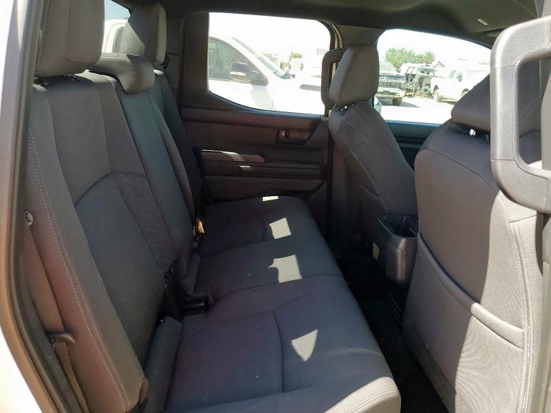 3TMKB5FN5RM001898 - 2024 TOYOTA TACOMA DOUBLE CAB WHITE photo 10