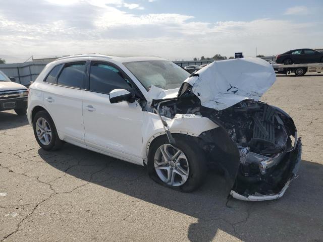 WA1ANAFY8J2234220 - 2018 AUDI Q5 PREMIUM 白色 照片 4