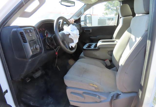 1GB0CUEG7HZ278152 - 2017 CHEVROLET SILVERADO C2500 HEAVY DUTY WHITE photo 9