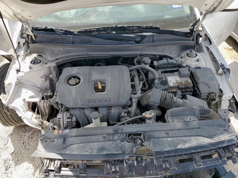 3KPF24AD6ME297771 - 2021 KIA FORTE FE WHITE photo 11