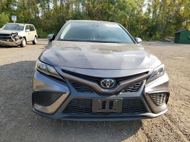 4T1S11AK1RU918465 - 2024 TOYOTA CAMRY SE NIGHT SHADE GRAY photo 5