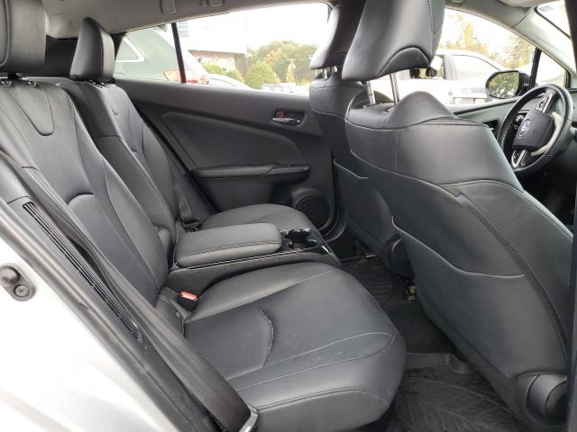 JTDKARFP1H3005961 - 2017 TOYOTA PRIUS PRIM 银色 照片 10