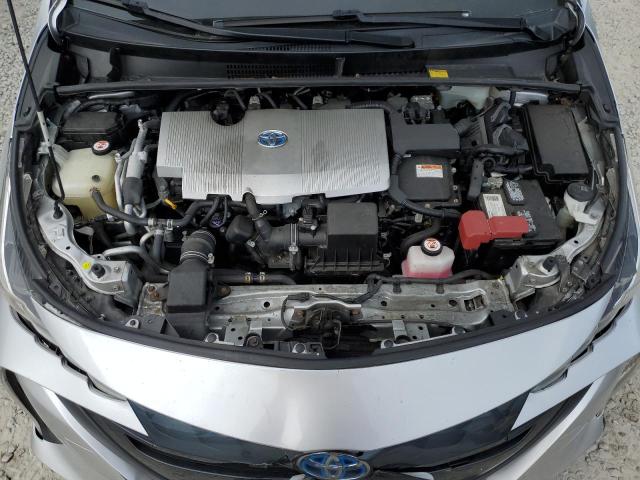 JTDKARFP1H3005961 - 2017 TOYOTA PRIUS PRIM 银色 照片 11