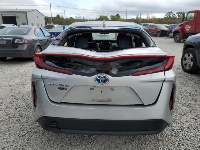 JTDKARFP1H3005961 - 2017 TOYOTA PRIUS PRIM 银色 照片 6