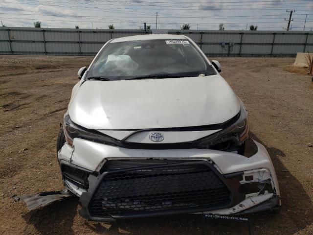 JTDS4RCE1LJ038179 - 2020 TOYOTA COROLLA SE WHITE photo 5