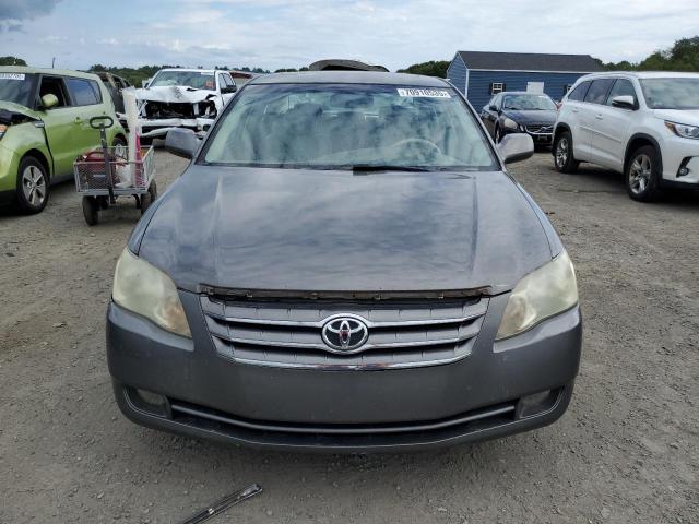4T1BK36B06U141788 - 2006 TOYOTA AVALON XL GRAY photo 5