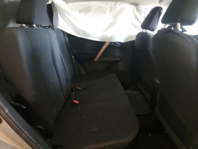 2T3BFREV0HW567977 - 2017 TOYOTA RAV4 LE 银色 照片 11