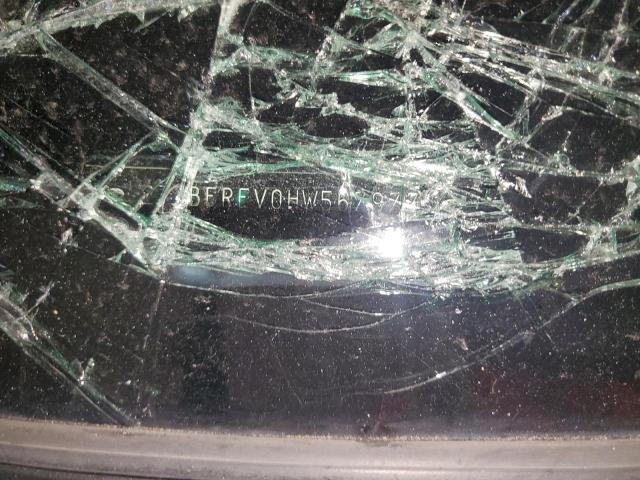 2T3BFREV0HW567977 - 2017 TOYOTA RAV4 LE 银色 照片 13