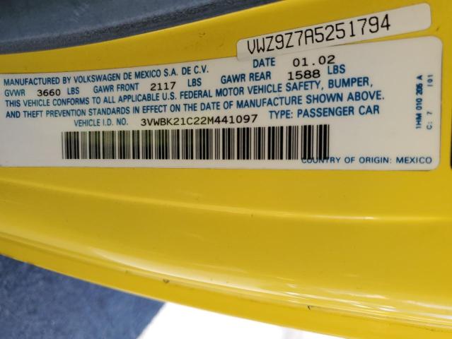 3VWBK21C22M441097 - 2002 VOLKSWAGEN NEW BEETLE GL 黄色 照片 13