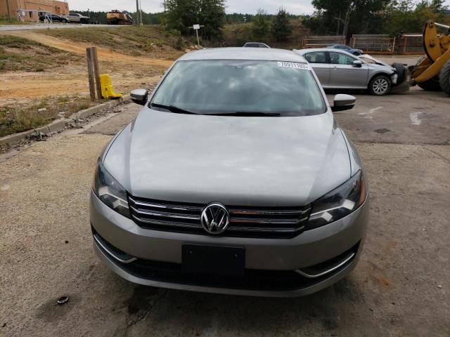 1VWBH7A37DC122455 - 2013 VOLKSWAGEN PASSAT SE SILVER photo 5