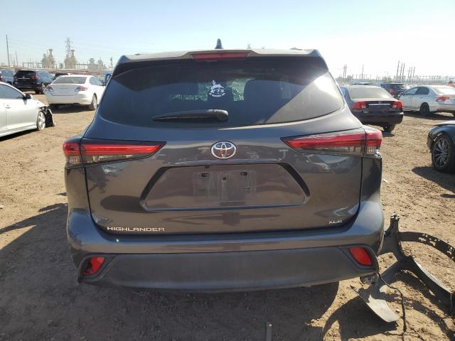 5TDGZRAH7MS064195 - 2021 TOYOTA HIGHLANDER XLE GRAY photo 6