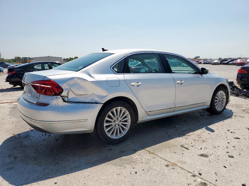 1VWBT7A39HC025519 - 2017 VOLKSWAGEN PASSAT SE ვერცხლისფერი ფოტო 3