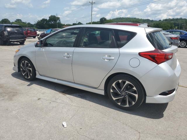 JTNKARJE2JJ553325 - 2018 TOYOTA COROLLA IM SILVER photo 2