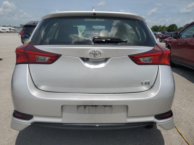 JTNKARJE2JJ553325 - 2018 TOYOTA COROLLA IM SILVER photo 6