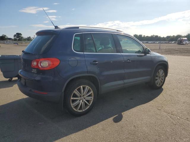 WVGBV7AX8BW556342 - 2011 VOLKSWAGEN TIGUAN S BLUE photo 3