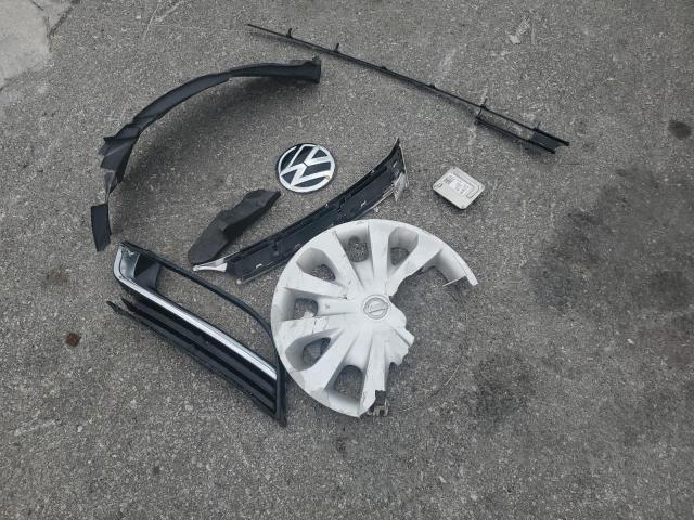 3N1CN7AP0KL842056 - 2019 NISSAN VERSA S 蓝色 照片 12