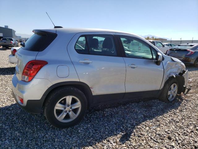 KL7CJNSB8JB519242 - 2018 CHEVROLET TRAX LS SILVER photo 3