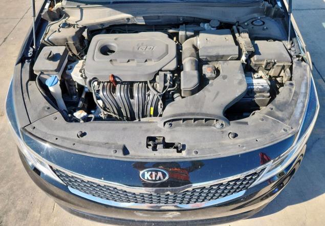 5XXGU4L38JG227520 - 2018 KIA OPTIMA EX BLACK photo 11