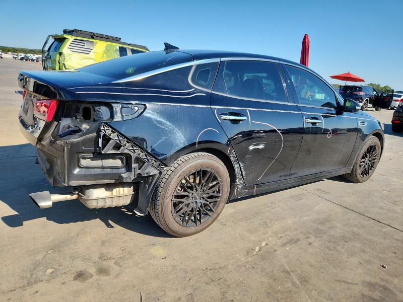 5XXGU4L38JG227520 - 2018 KIA OPTIMA EX BLACK photo 3