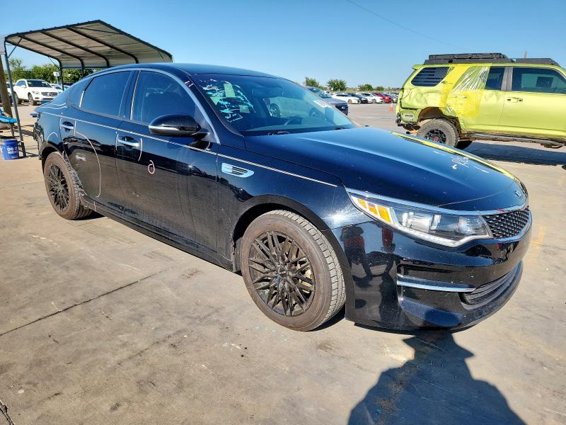 5XXGU4L38JG227520 - 2018 KIA OPTIMA EX BLACK photo 4