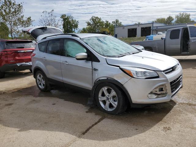 1FMCU0G90FUA45491 - 2015 FORD ESCAPE SE SILVER photo 4