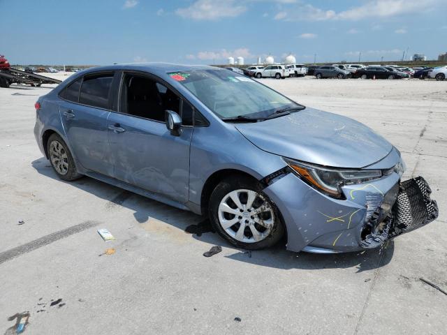 5YFEPRAE2LP112812 - 2020 TOYOTA COROLLA LE Blau Foto 4