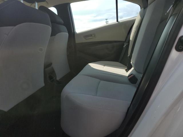 5YFEPMAE8NP319467 - 2022 TOYOTA COROLLA LE WHITE photo 10