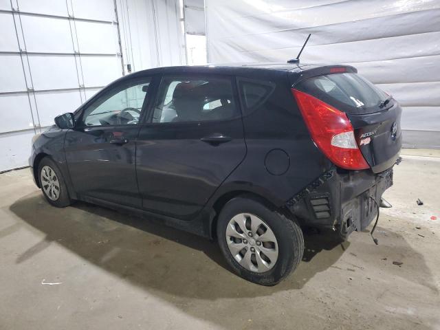 KMHCT5AE3HU312695 - 2017 HYUNDAI ACCENT SE BLACK photo 2