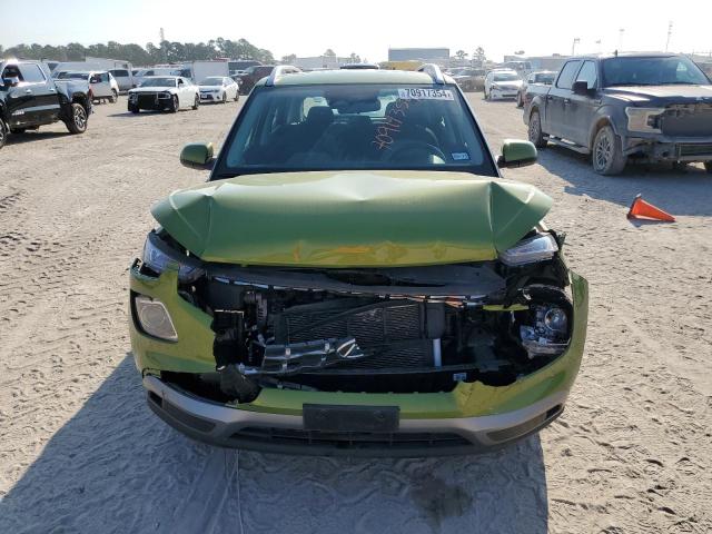 KMHRC8A30PU247202 - 2023 HYUNDAI VENUE SEL GREEN photo 5