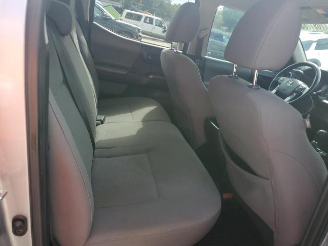 5TFAZ5CN3JX058076 - 2018 TOYOTA TACOMA DOUBLE CAB 银色 照片 10