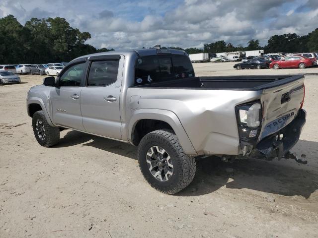 5TFAZ5CN3JX058076 - 2018 TOYOTA TACOMA DOUBLE CAB 银色 照片 2