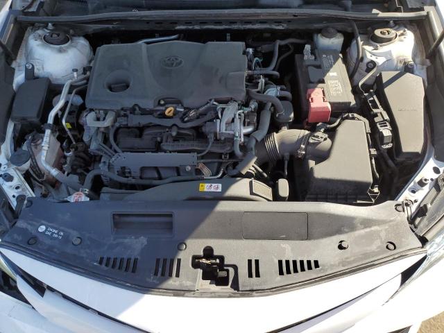4T1B11HK7JU039031 - 2018 TOYOTA CAMRY L WHITE photo 11