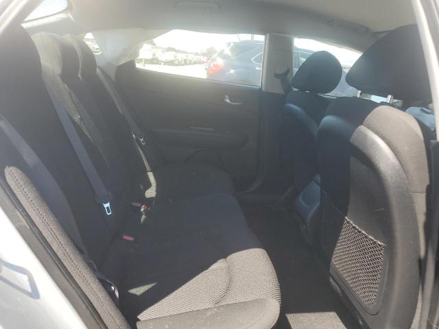 5XXGT4L35KG337400 - 2019 KIA OPTIMA LX Күміс фото 10