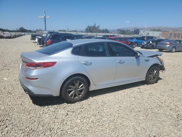 5XXGT4L35KG337400 - 2019 KIA OPTIMA LX Күміс фото 3